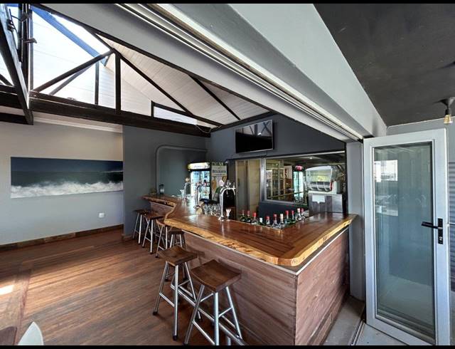 519.50M² BUSINESS FOR SALE IN JEFFREYS BAY CENTRAL